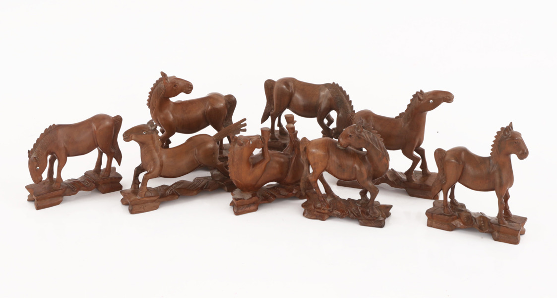 Träskurna hästar 8st, Asien