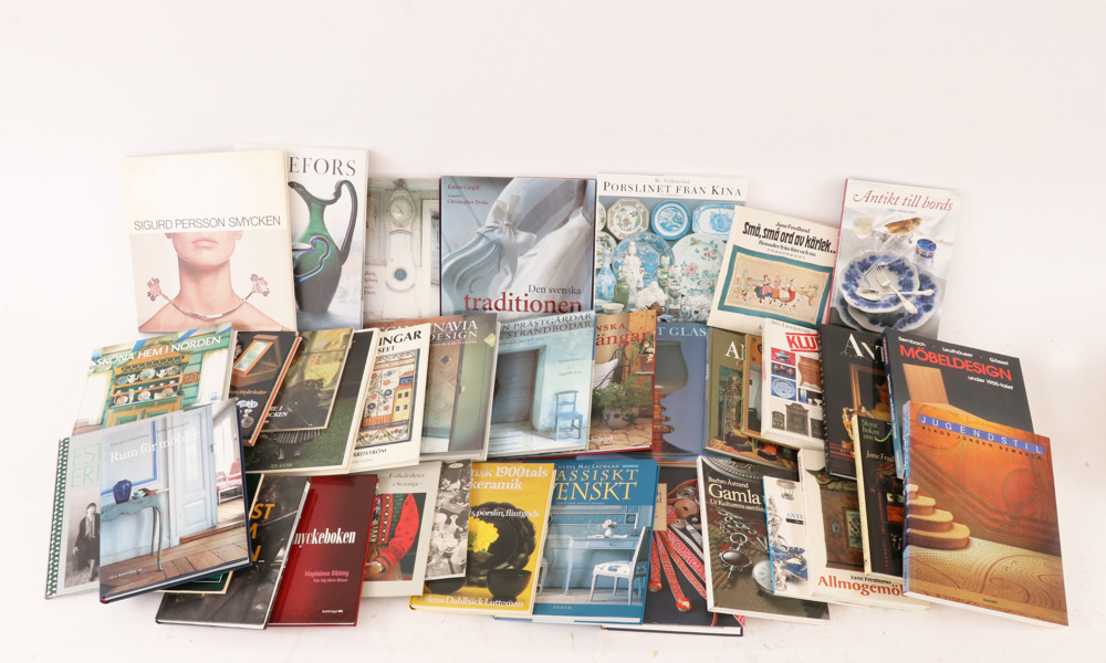 Parti design- och antikvitetsböcker