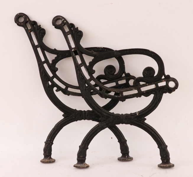 Gavlar till parkbänk, C.V.Rundström & co.