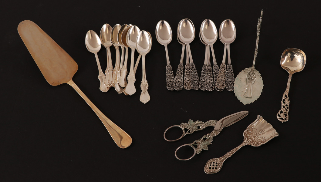 Parti silverföremål