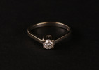 Ring i 18k vitguld