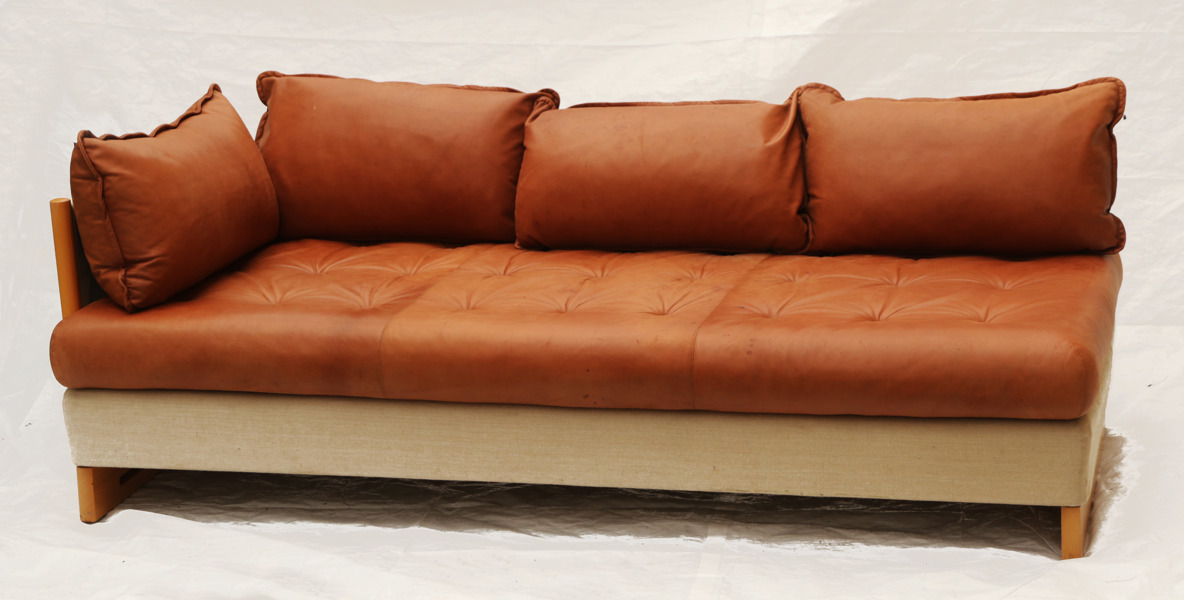 Soffa, "Junker", Kenneth Bergenblad för DUX