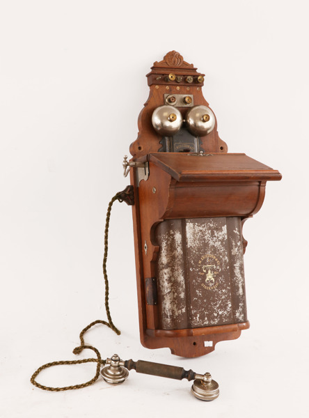 Väggtelefon, LM Ericsson, Stockholm, daterad 1916