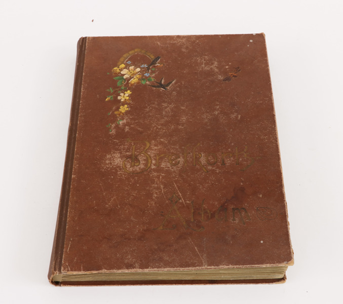 Brevkortsalbum med vykort och fotografier, ca.101st, tidigt 1900-tal