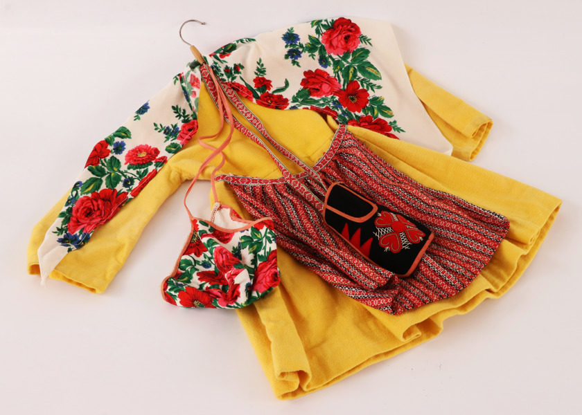 Flickdräkt, Leksand