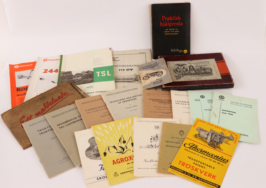 Parti kataloger och manualer, bl.a. Husqvarna