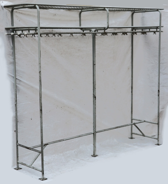 Klädställning, omkring 1900-talets mitt