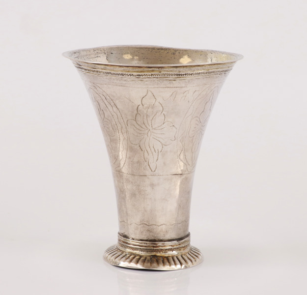 Bägare i silver, troligen år 1800