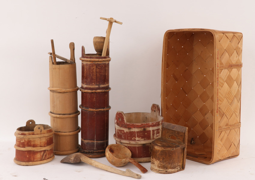 Parti allmogeföremål