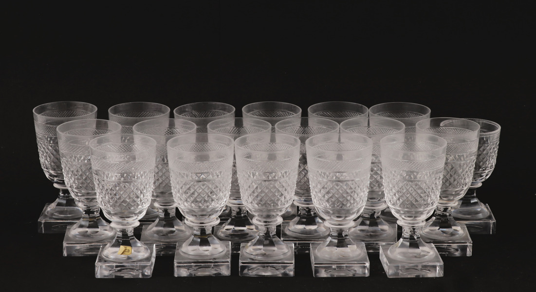 Vitvinsglas 17st, "Kent", Elis Berg för Kosta