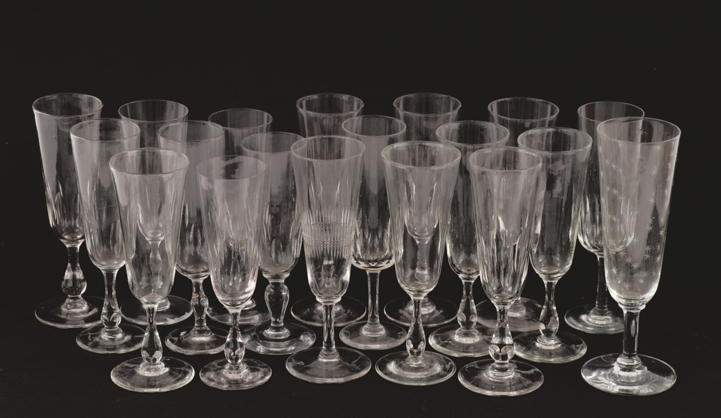 Champagneglas 19st, bl.a. 18/1900-tal