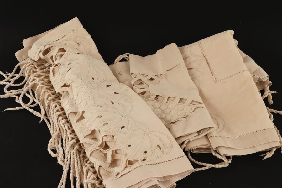 Gardiner ett par samt kappa