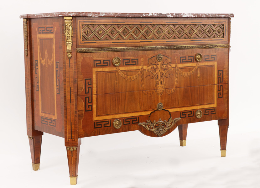 Byrå, gustaviansk stil, 1900-tal