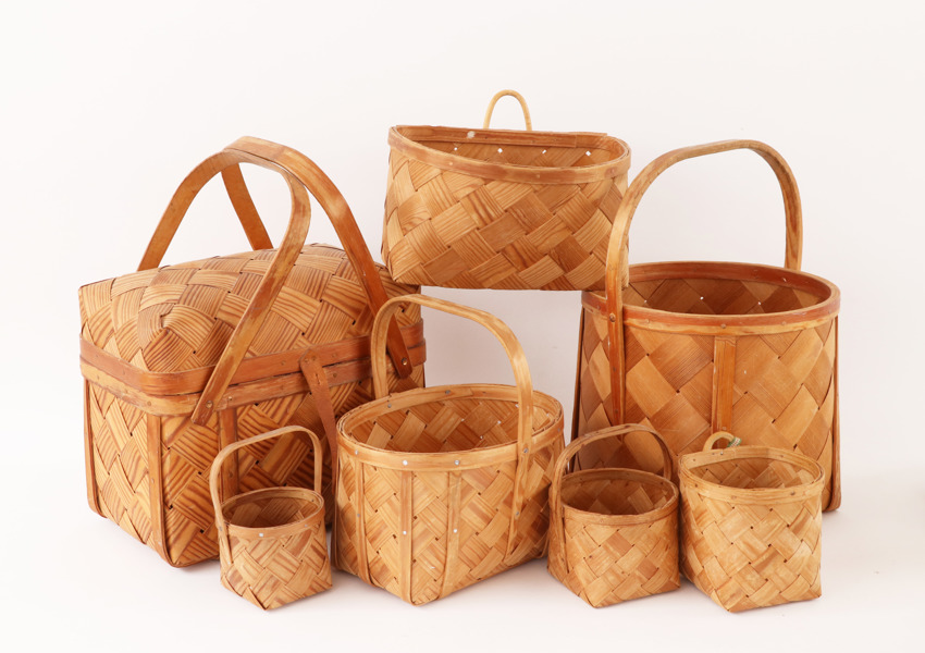 Flätade korgar 7st, bl.a. Våmhus