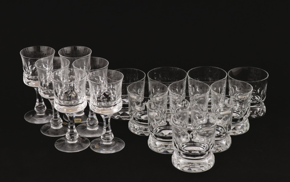 Whiskeyglas 10st samt likörglas 6st, "Prince", Göran Wärff för Kosta