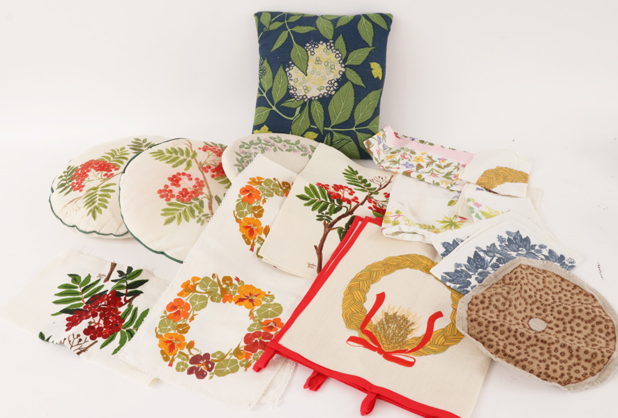 Parti textilier, Jobs, Leksand