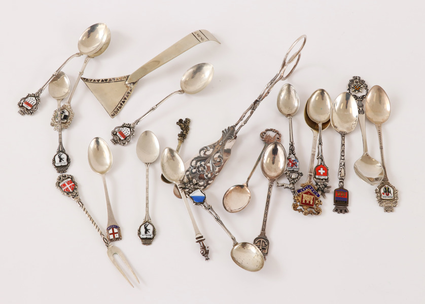 Parti silverföremål, bl.a. sterling