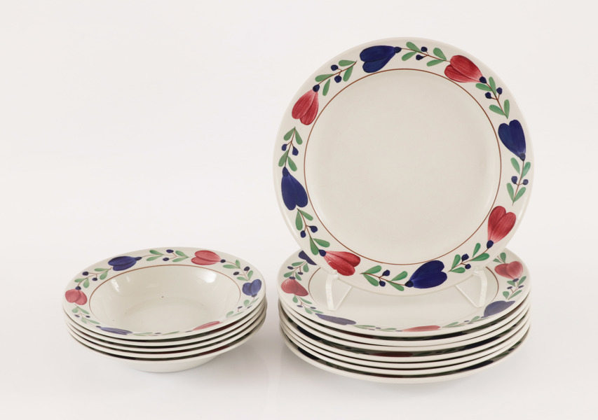 Tallrikar 8st samt djupa tallrikar 5st, "Allmoge", Gustavsberg