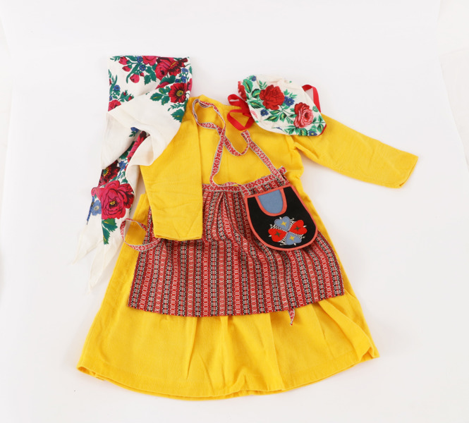 Flickdräkt, Leksand