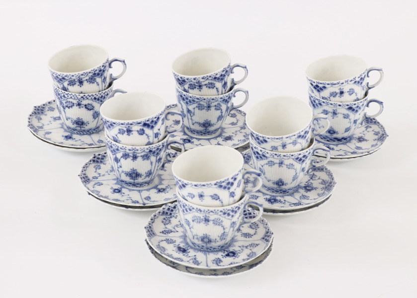 Kaffekoppar med fat 12st, "Musselmalet", Royal Copenhagen, Danmark