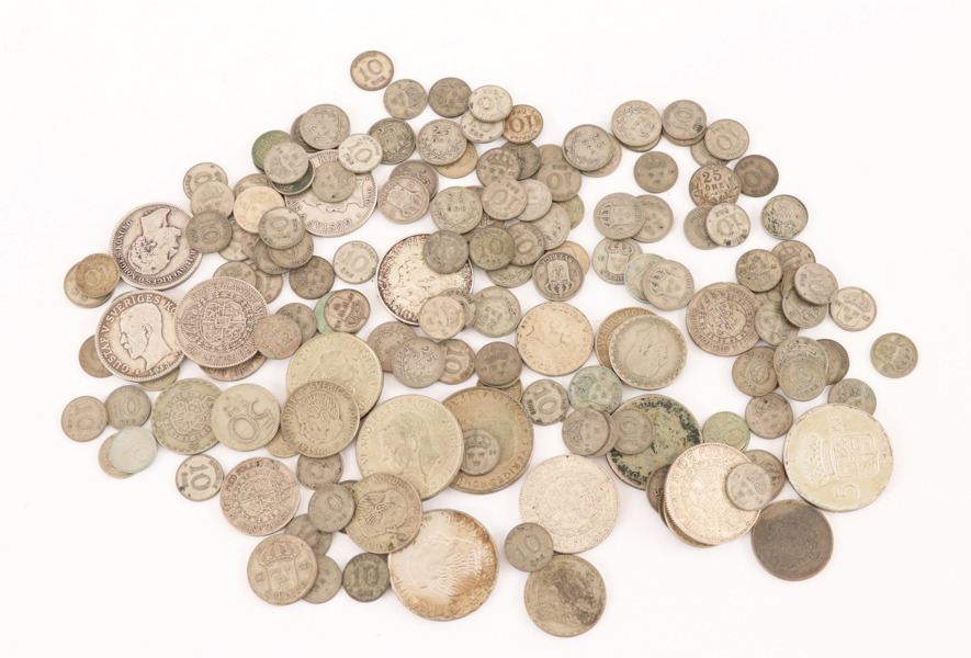 Parti svenska silvermynt, bl.a. före 1942