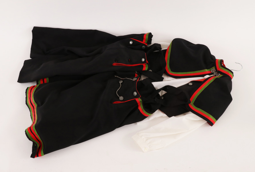 Folkdräkt för barn, Marika Design