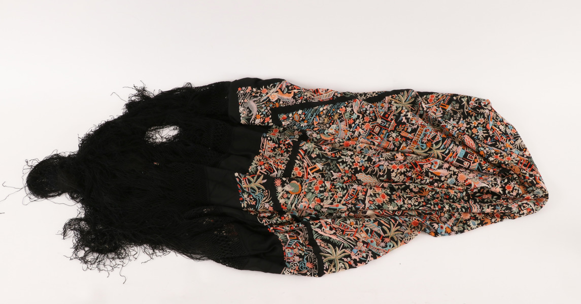 Duk med frans, Kina, 1900-tal