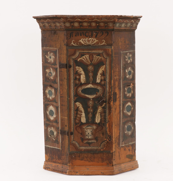 Vägghörnskåp, allmoge, Dalarna, daterat 1799