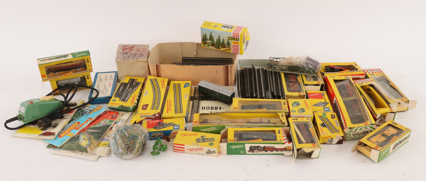 Parti tågdetaljer, mestadels Fleischmann