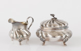 Gräddkanna och sockerskrin, sterlingsilver, rokokostil, 1900-tal