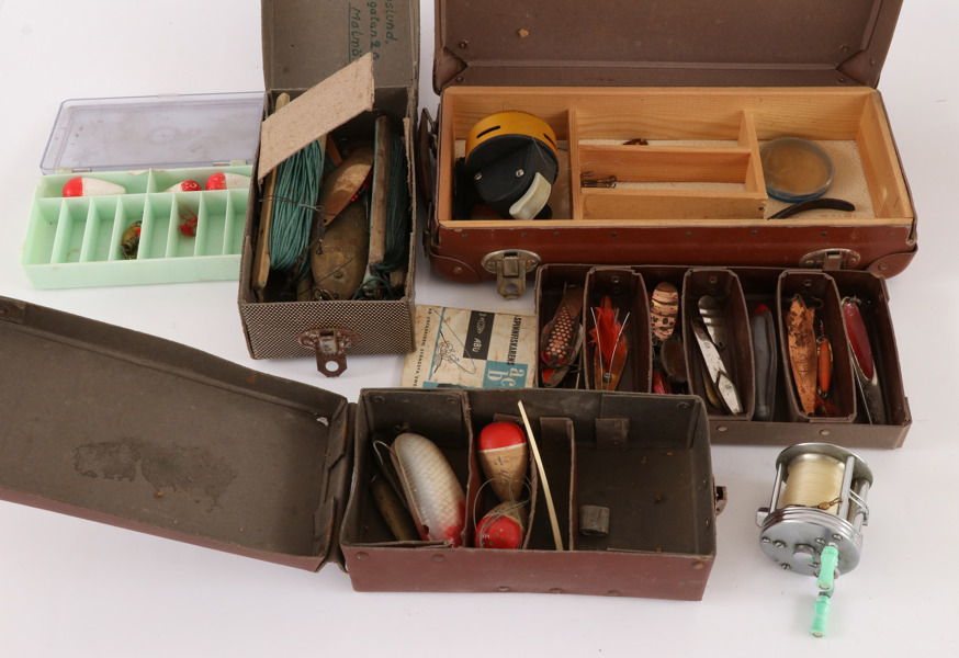 Parti äldre fiskedetaljer