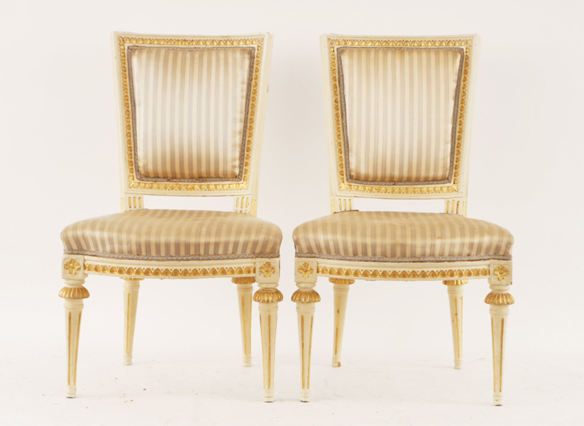 Stolar ett par, sengustavianska Stockholmsarbeten, omkring år 1800