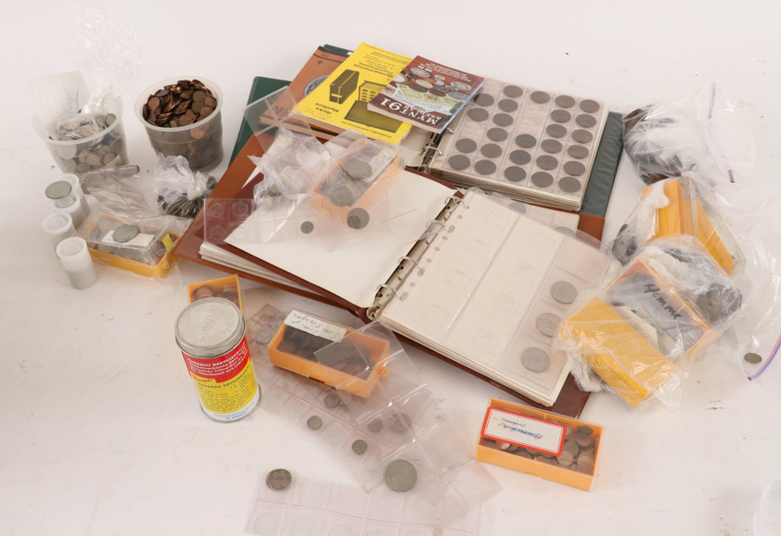 Stort parti svenska mynt