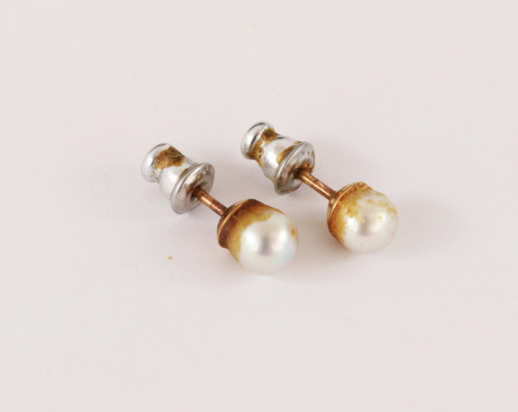 Örhängen ett par, 18k