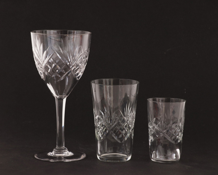 Glasservisdelar 27st, 1900-talets första hälft