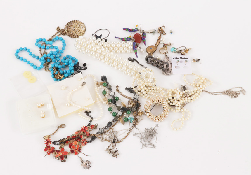 Parti smycken, bl.a. silver