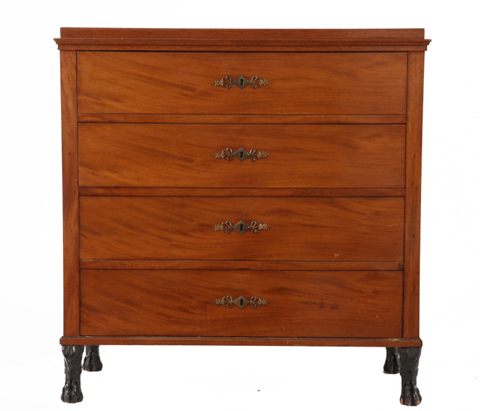 Byrå med skrivklaff, sengustaviansk, 1800-talets början