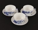 Tekoppar med fat 3st, "Blå blomster", Royal Copenhagen