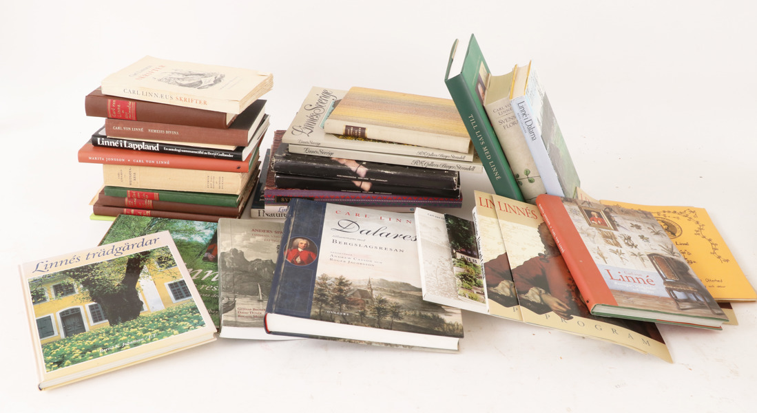 Parti böcker, rörande Carl von Linné