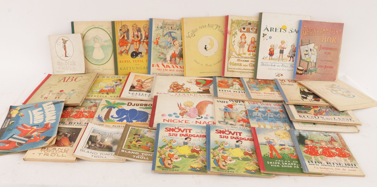 Parti äldre barnböcker