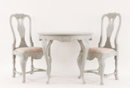 Stolar ett par samt bord, rokokostil, 1900-tal
