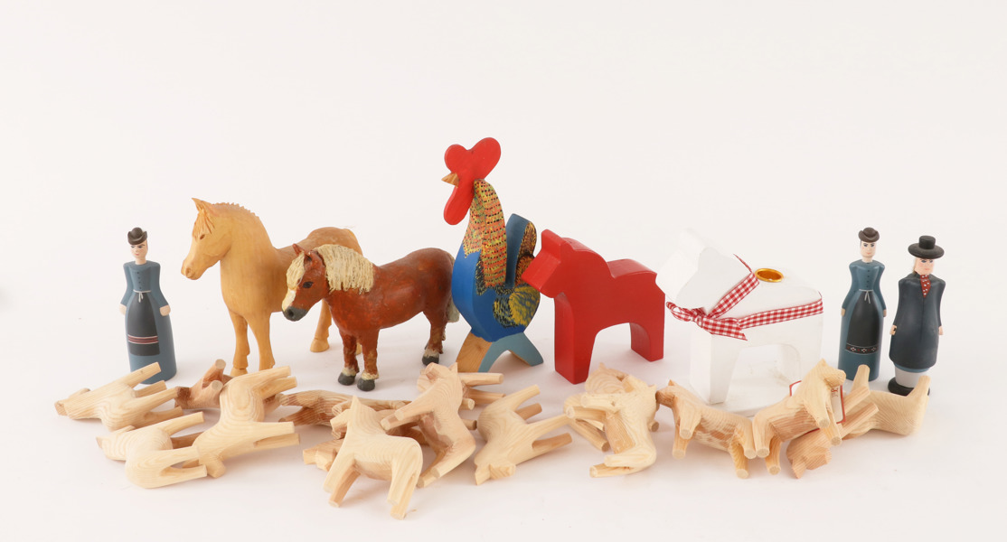 Parti träskulpturer