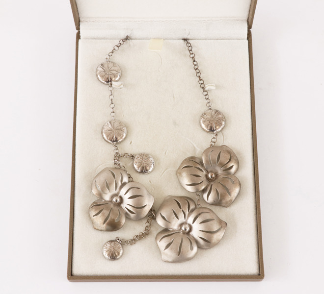 Halsband med hänge, sterlingsilver