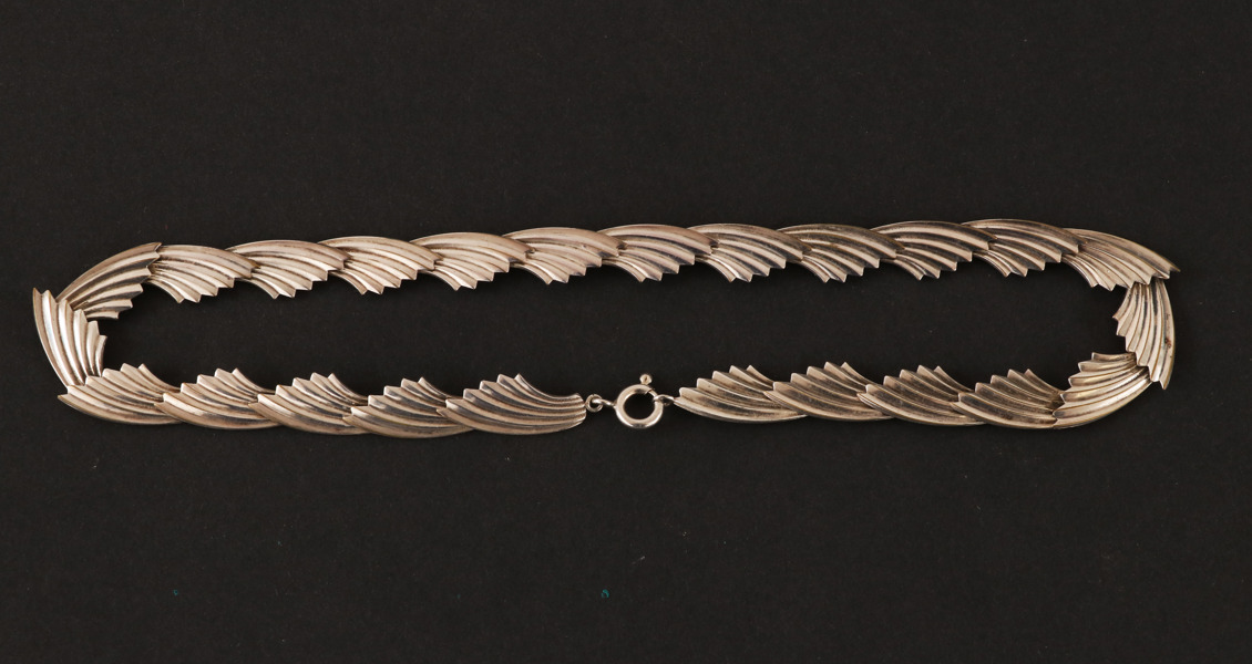 Halsband i sterlingsilver, 1900-talets andra hälft