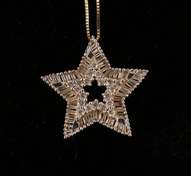 Halsband med hänge, guld