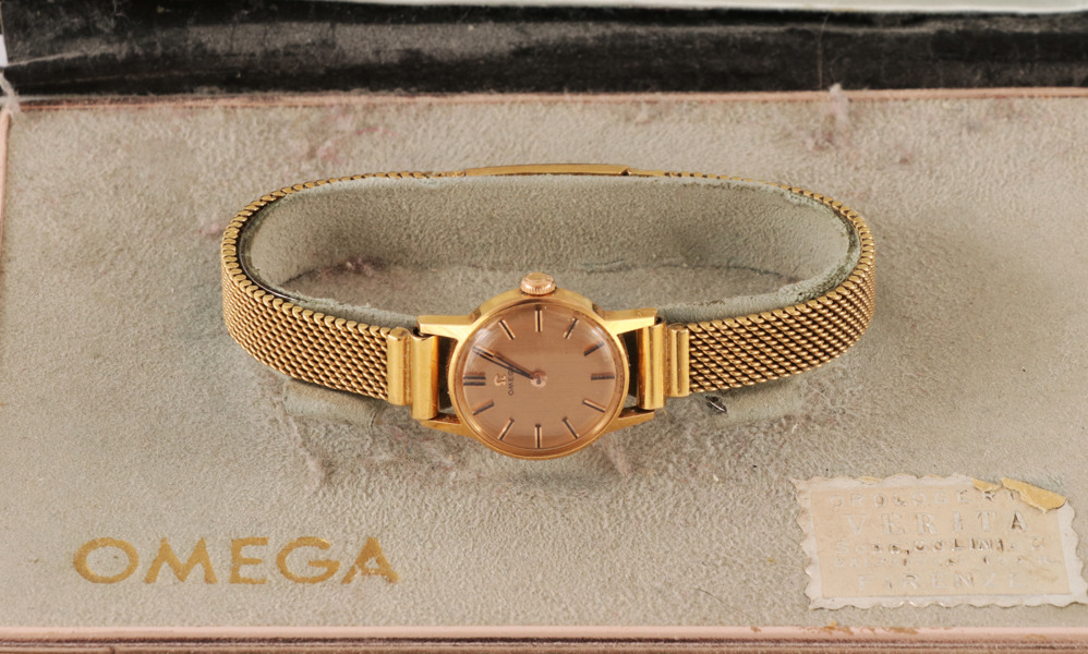 Damarmbandsur i 18k, Omega
