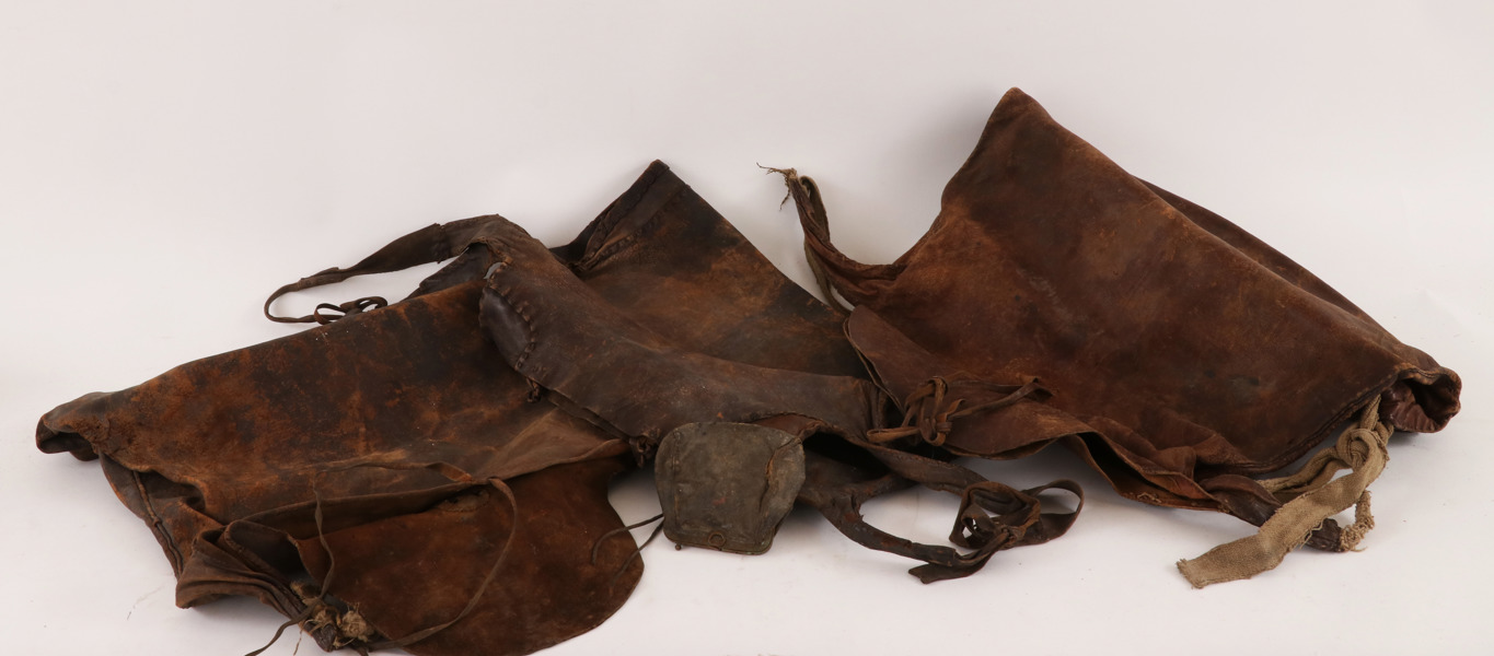 Väskor i skinn 4st, 1800-tal