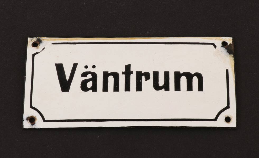 Emaljerad skylt, "Väntrum", 1900-talets första hälft