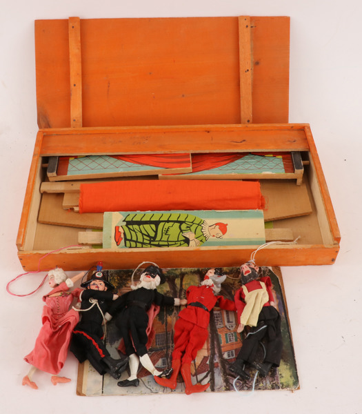 Dockteater med marionettedockor 5st