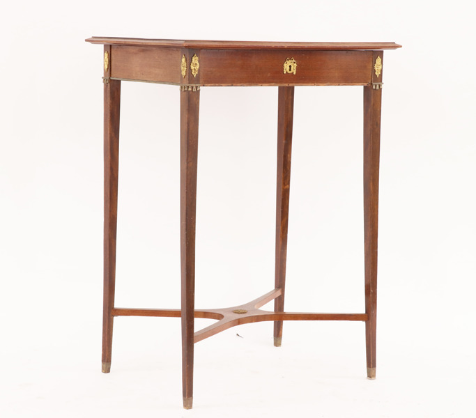 Sybord, sengustaviansk stil, omkring år 1900